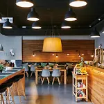 Toc Hostel *