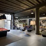 Toc Hostel *