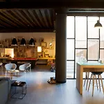 Toc Hostel