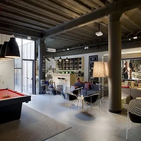 Toc Hostel *